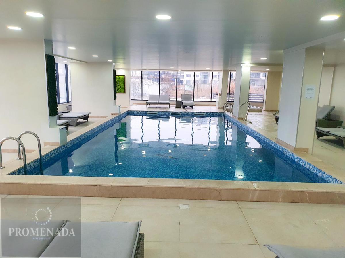 Cristalex Aparthotel & Spa Mamaia Nord นาโวดาริ ภายนอก รูปภาพ
