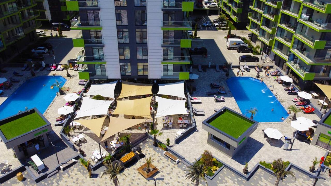 Cristalex Aparthotel & Spa Mamaia Nord นาโวดาริ ภายนอก รูปภาพ